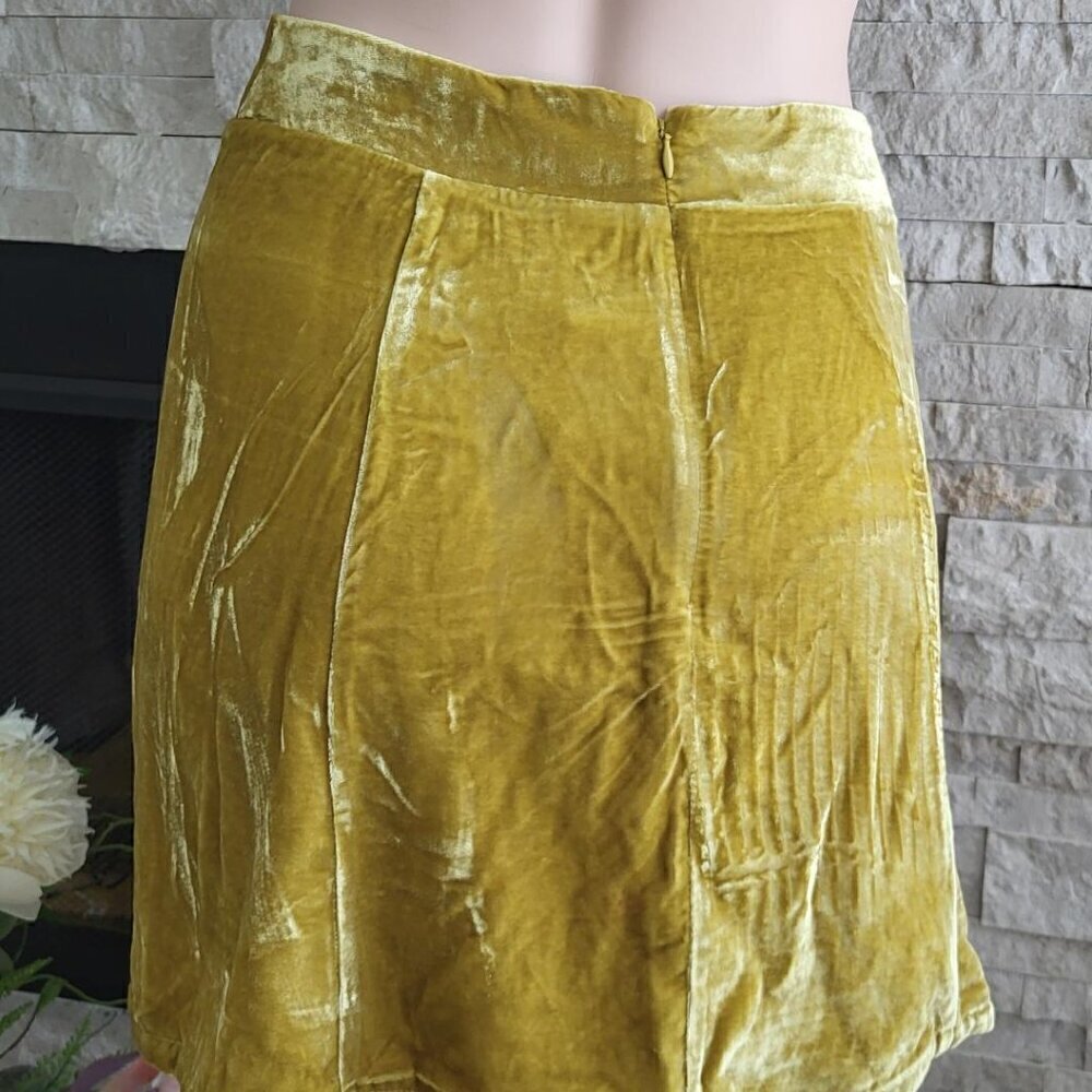 Beatrix velvet mini skirt
